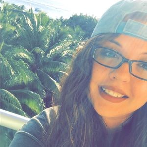 Meet your Posher, Kyndra